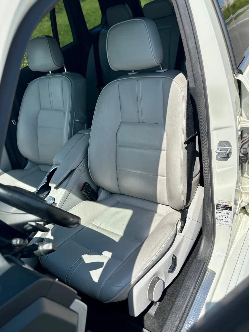 Mercedes-Benz GLK 3.0, снимка 10 - Автомобили и джипове - 52450813