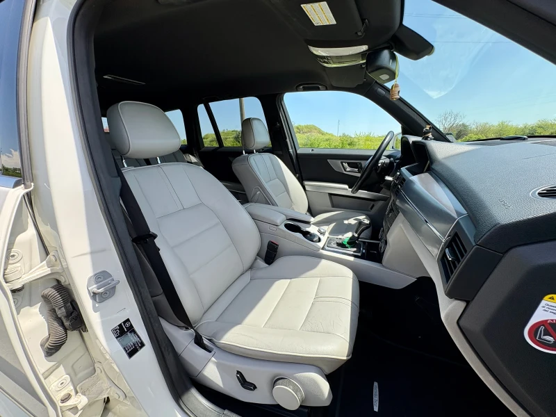 Mercedes-Benz GLK 3.0, снимка 16 - Автомобили и джипове - 52450813