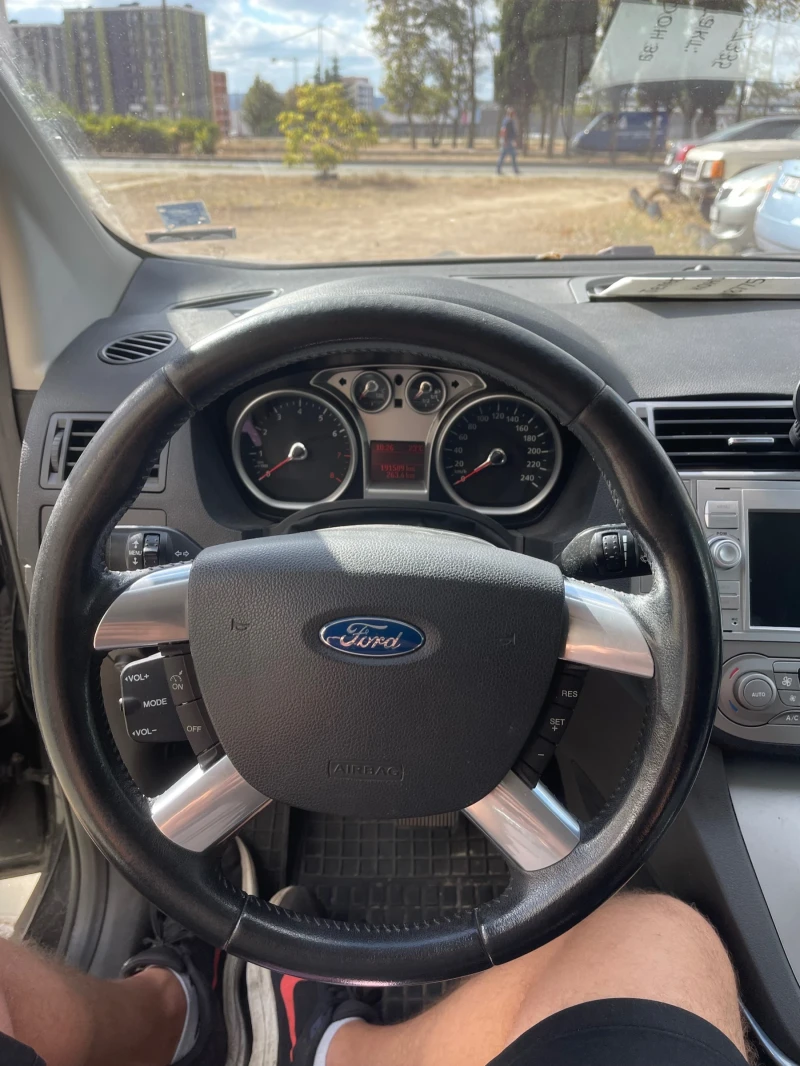 Ford Kuga 2.5T, снимка 6 - Автомобили и джипове - 52194401