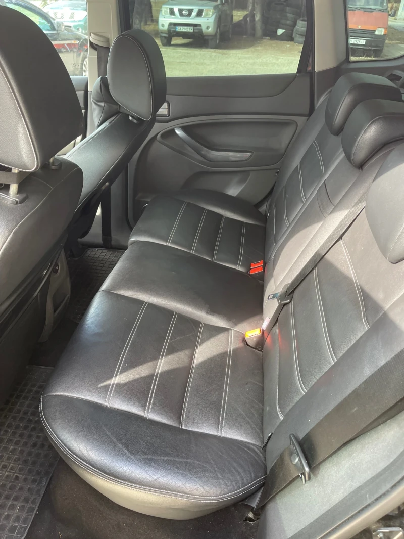 Ford Kuga 2.5T, снимка 8 - Автомобили и джипове - 52194401