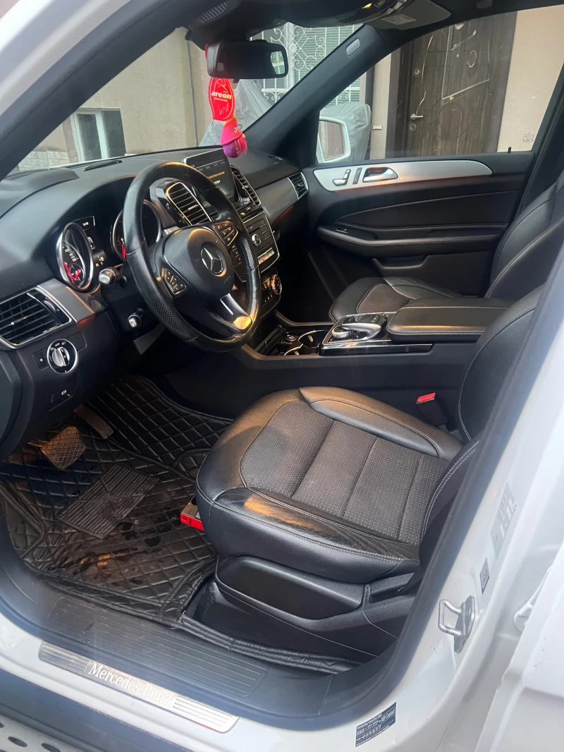 Mercedes-Benz GLE 350 GLE 350 4 MATIK , снимка 13 - Автомобили и джипове - 52617564