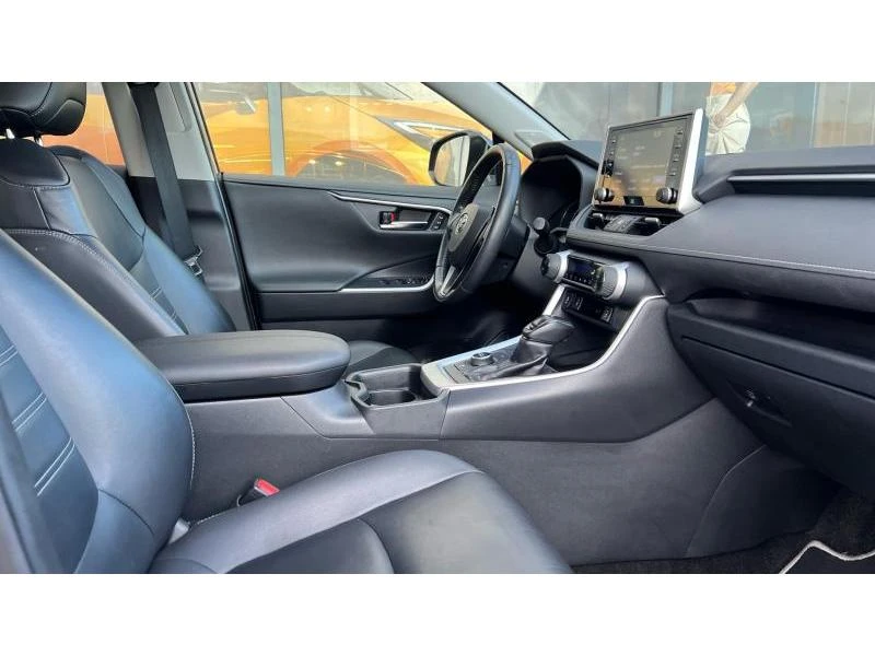 Toyota Rav4 2.5h Luxury AWD - изображение 10