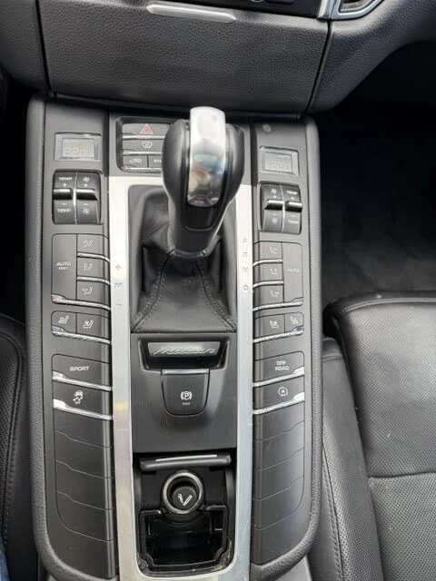 Porsche Macan  S-Pack* АвтоКредит * (Цена до БГ), снимка 11 - Автомобили и джипове - 55647488