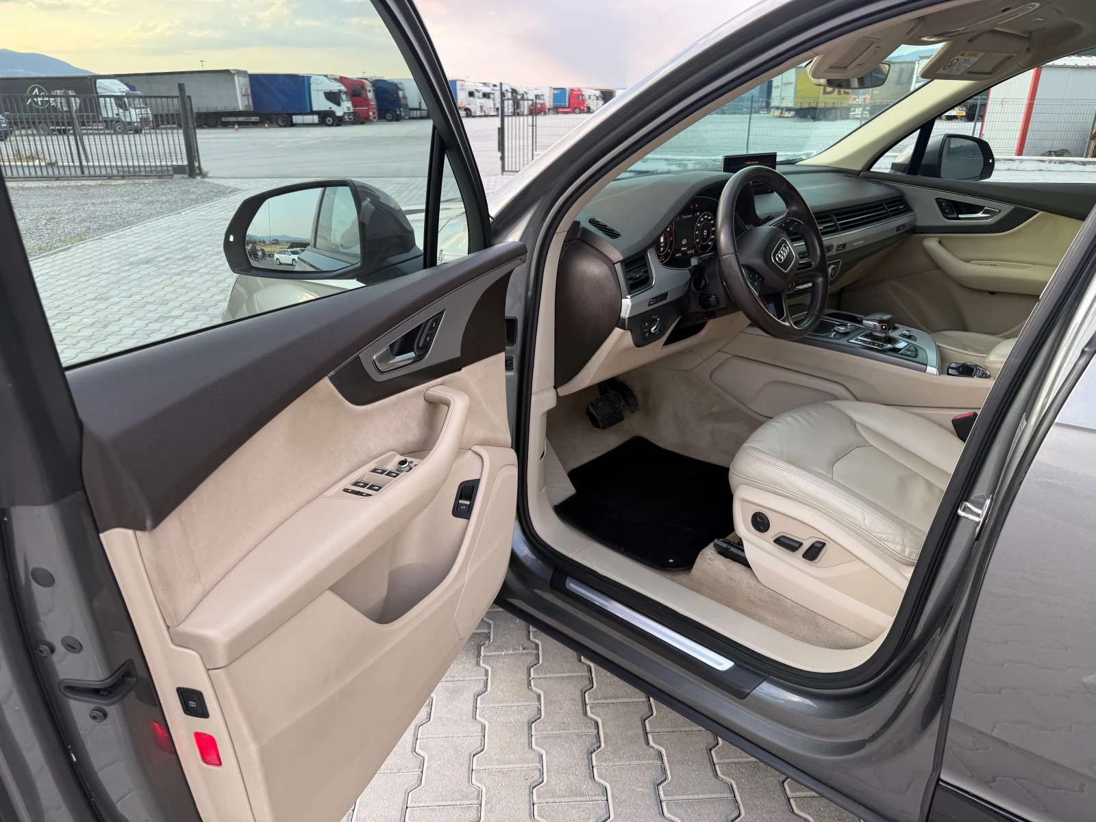 Audi Q7 3.0TDI 272 ks Собствен лизинг !!! - изображение 10