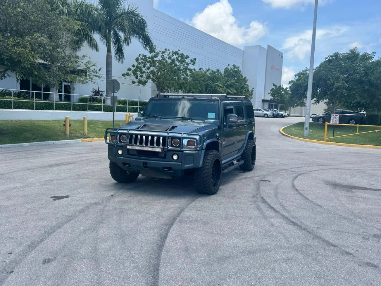 Hummer H2 Подгрев* BOSE* Круиз Контрол* Кожа* ТВ* 4X4*  - изображение 2