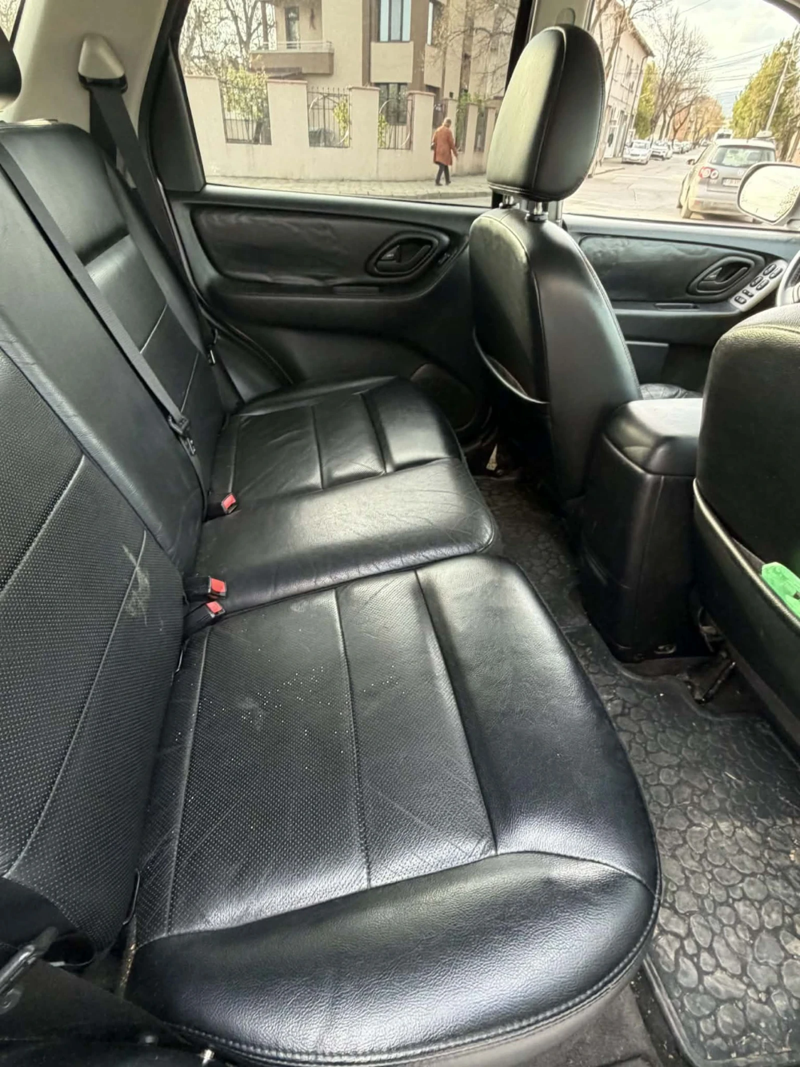 Ford Maverick 3.0 бензин  във много добро състояние, снимка 11 - Автомобили и джипове - 54221360