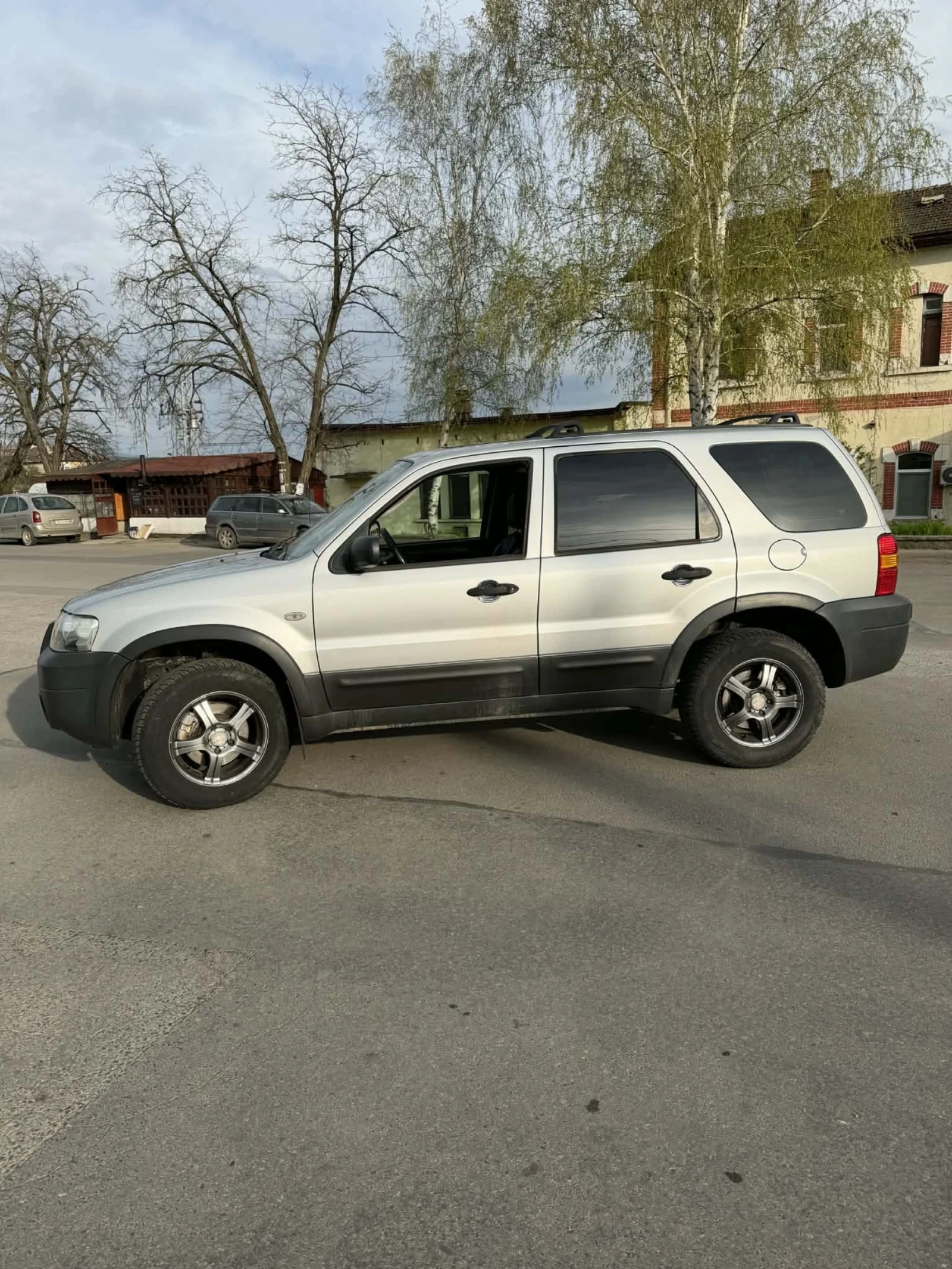 Ford Maverick 3.0 бензин  във много добро състояние, снимка 4 - Автомобили и джипове - 54221360