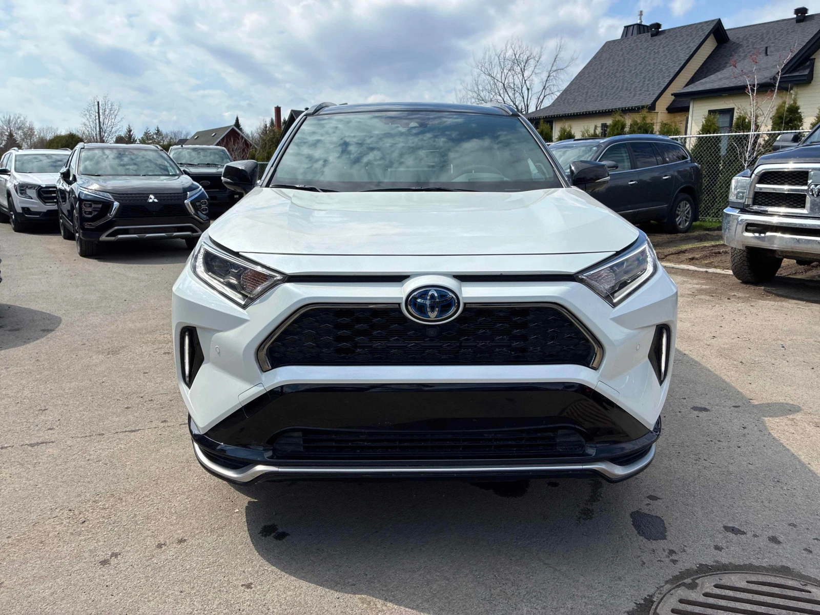 Toyota Rav4 Prime/XSE AWD/PANO/OBDUHVANE/17805km, снимка 2 - Автомобили и джипове - 54439370