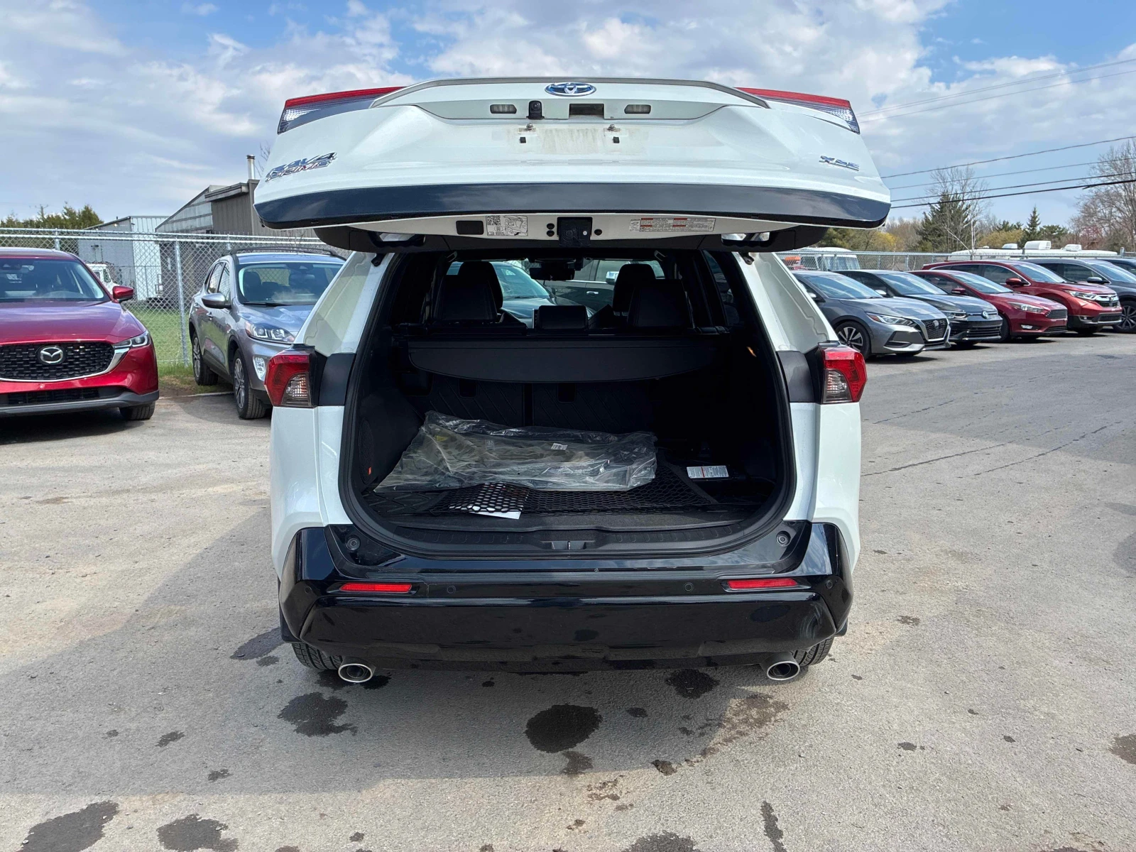 Toyota Rav4 Prime/XSE AWD/PANO/OBDUHVANE/17805km, снимка 6 - Автомобили и джипове - 54439370