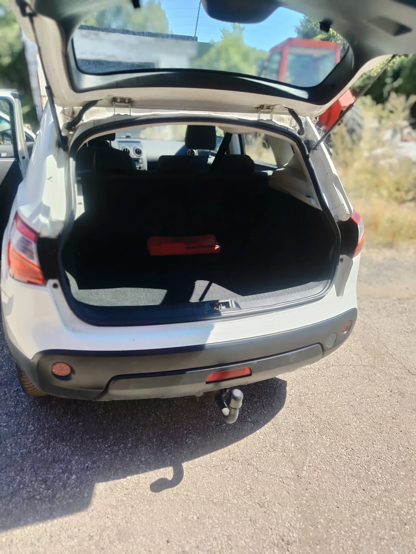 Nissan Qashqai Германия , снимка 9 - Автомобили и джипове - 55697649