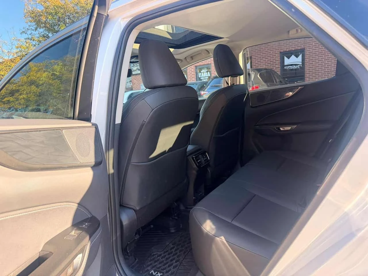 Lexus NX * 350 * CARFAX * ����� �� ����������� | Mobile.bg � ����������� 7