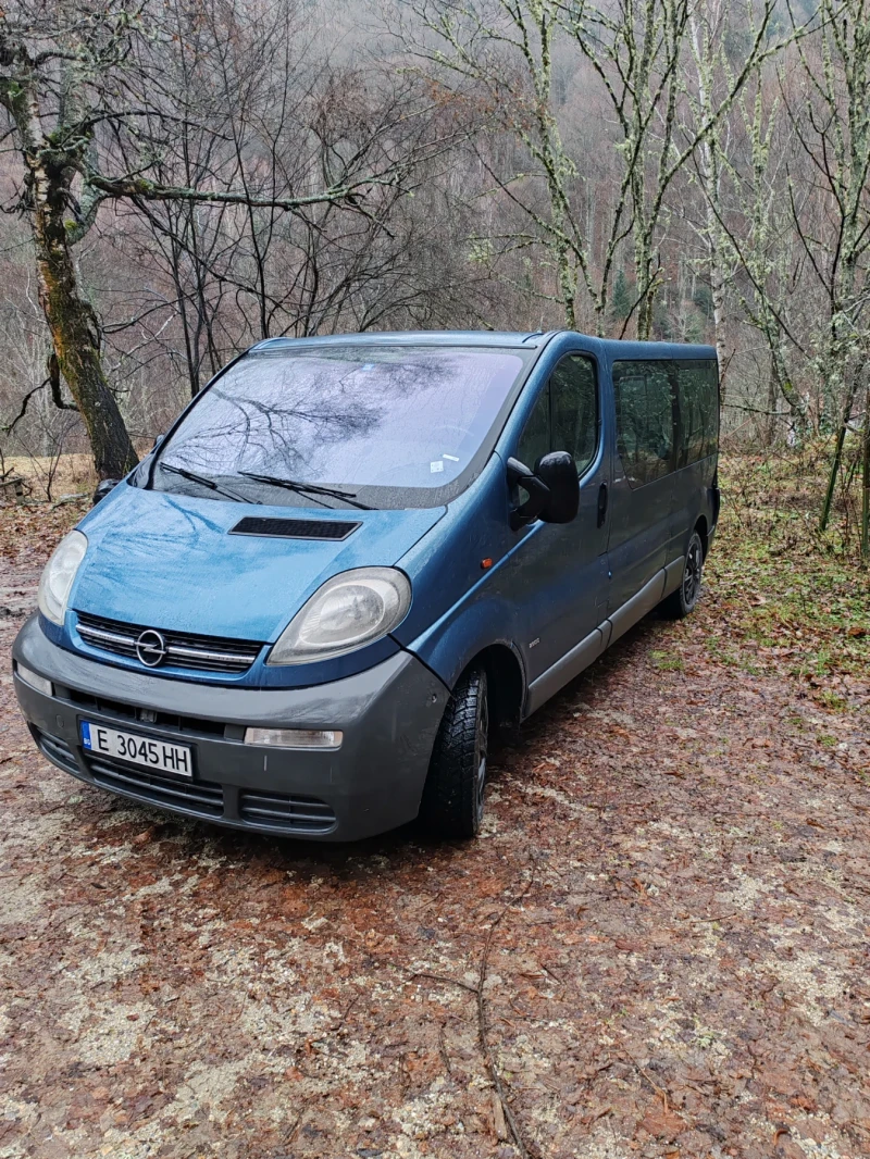 Opel Vivaro, снимка 1 - Бусове и автобуси - 48431411