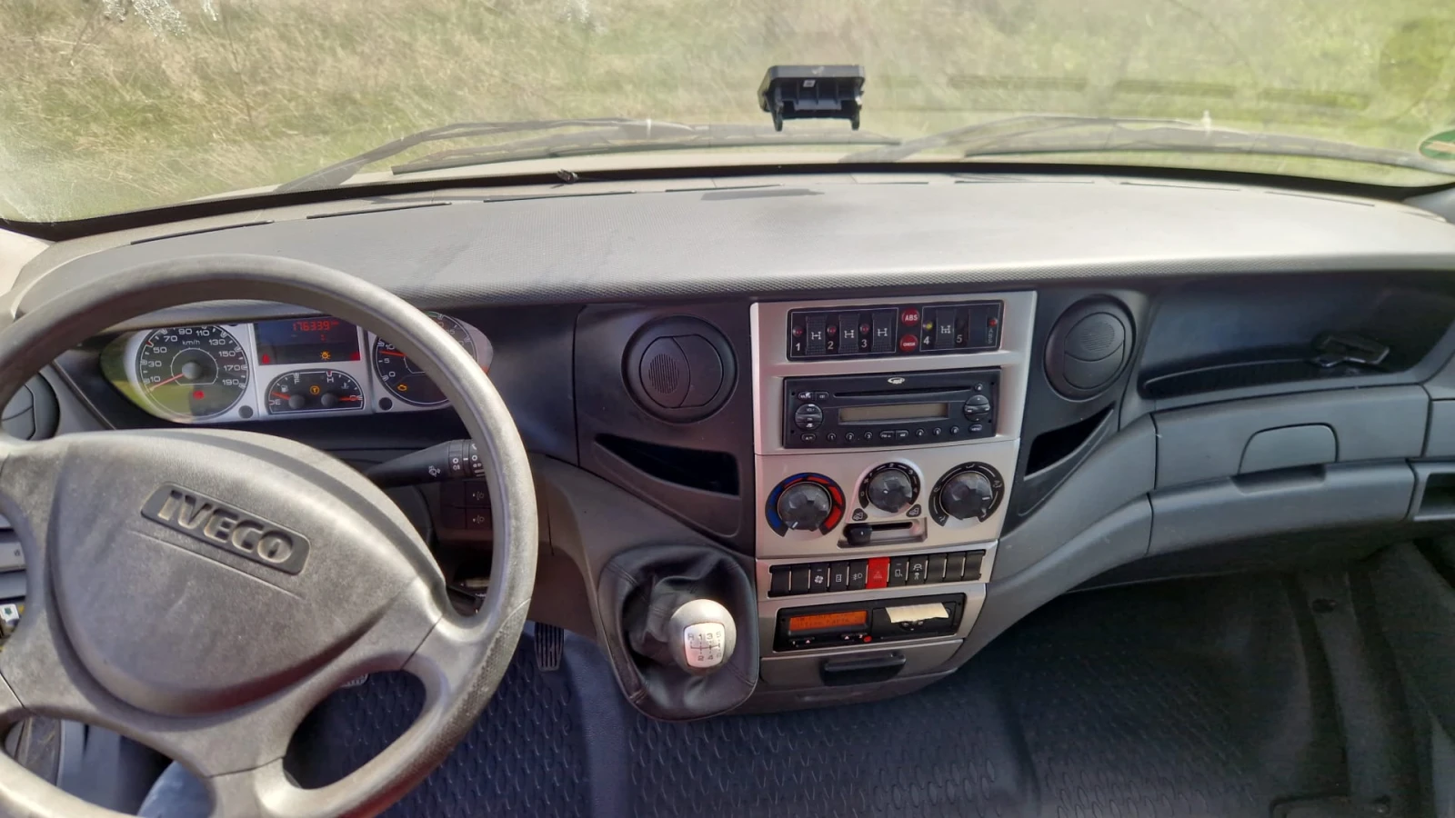 Iveco Daily, снимка 7 - Бусове и автобуси - 54009815