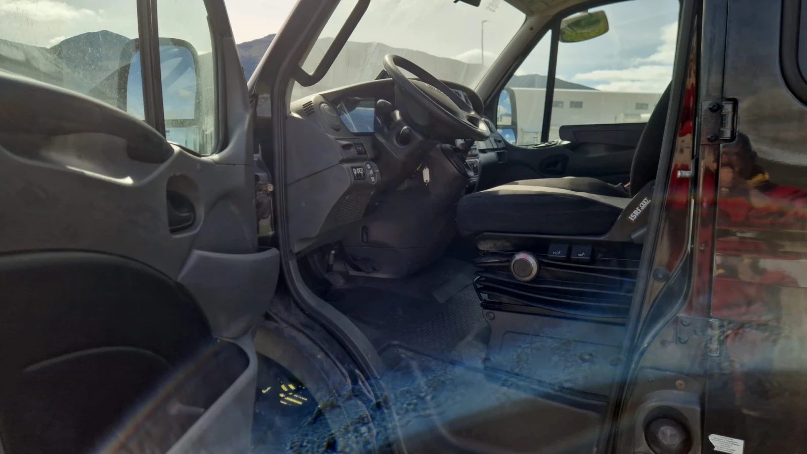 Iveco Daily, снимка 4 - Бусове и автобуси - 54009815