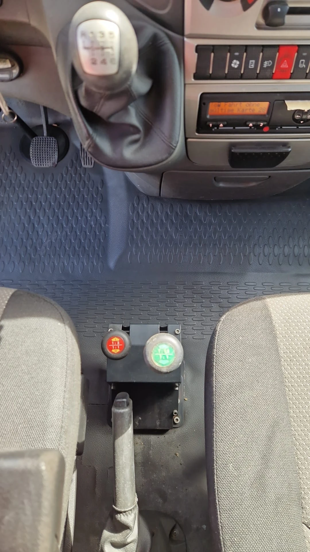 Iveco Daily, снимка 9 - Бусове и автобуси - 54009815