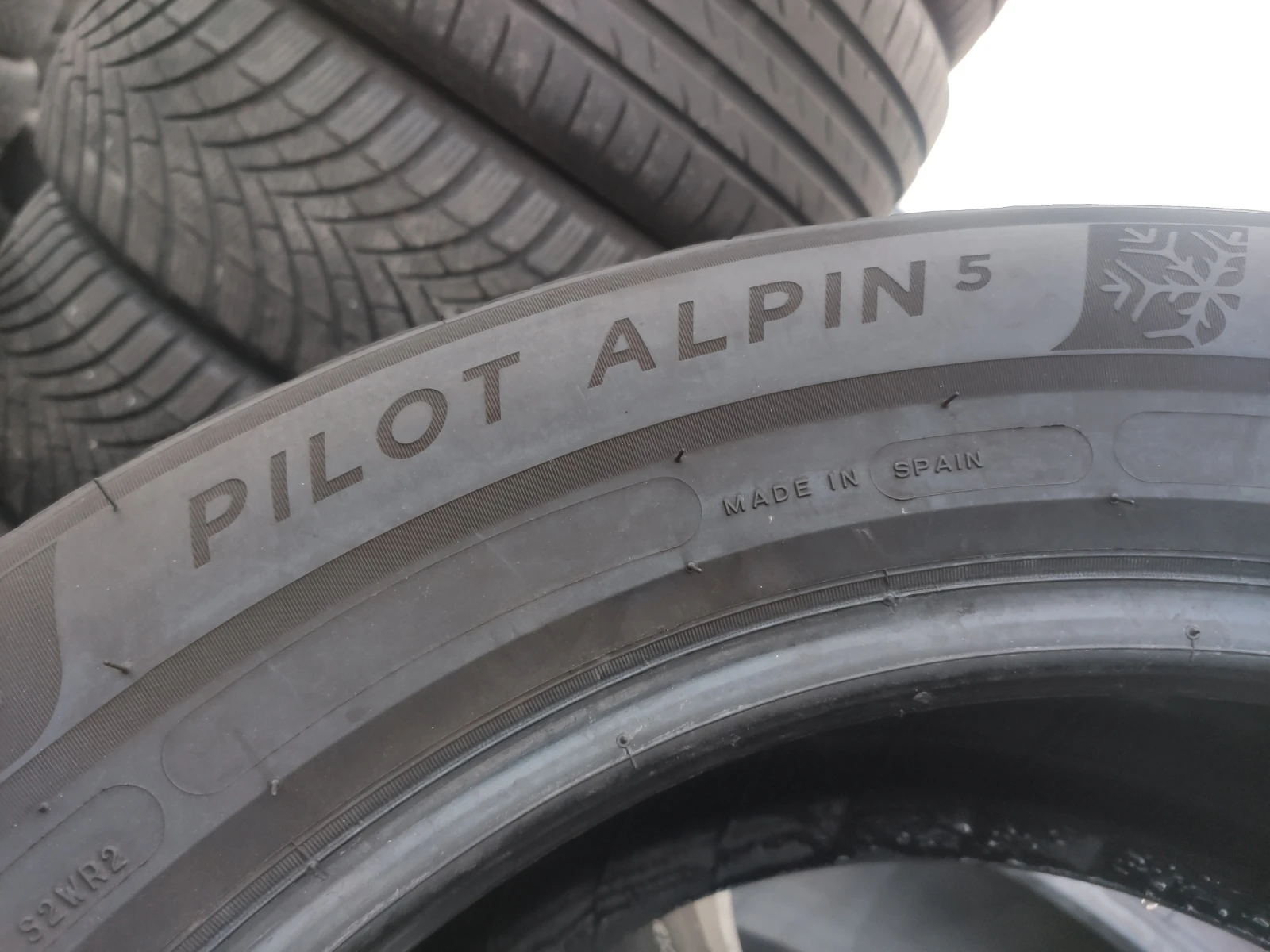 ���� 235/55R17 | Mobile.bg � ����������� 10
