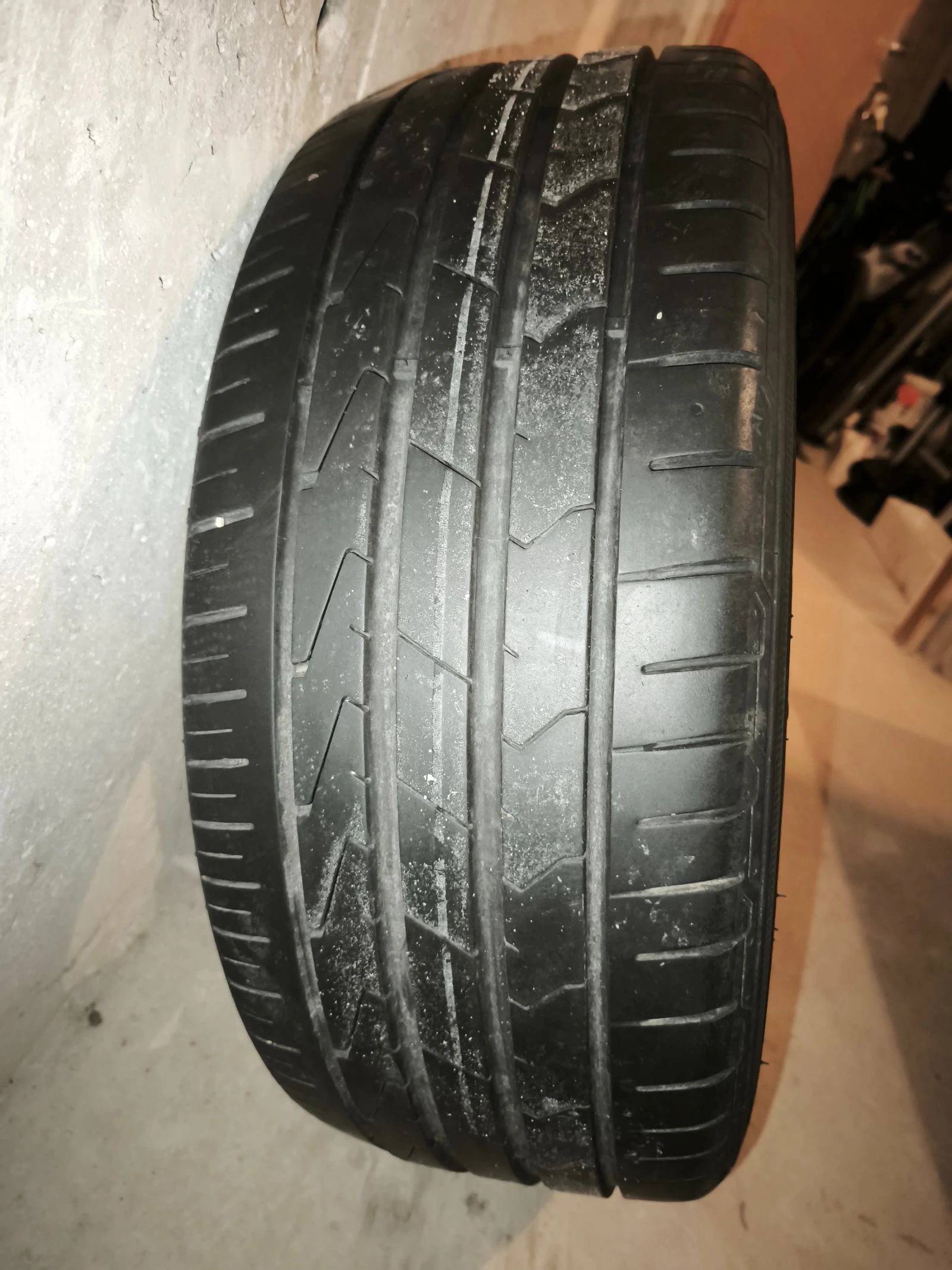 Гуми с джанти Hankook 225/45R17, снимка 2 - Гуми и джанти - 54011011