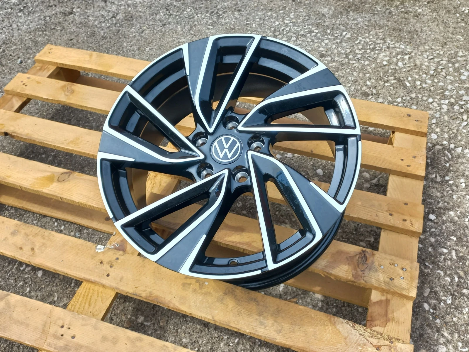 ������ �� VW | Mobile.bg � ����������� 5
