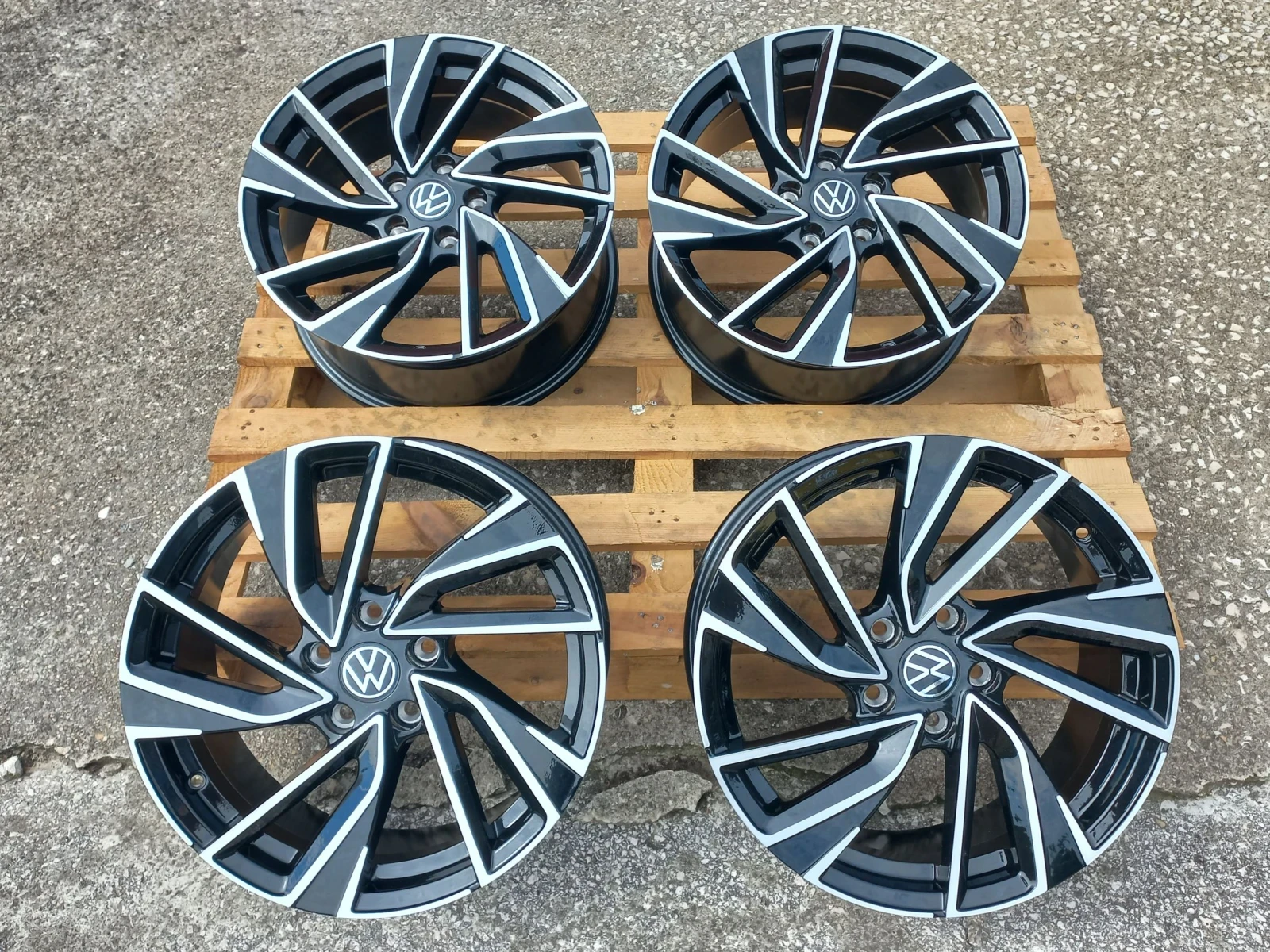 ������ �� VW | Mobile.bg � ����������� 10