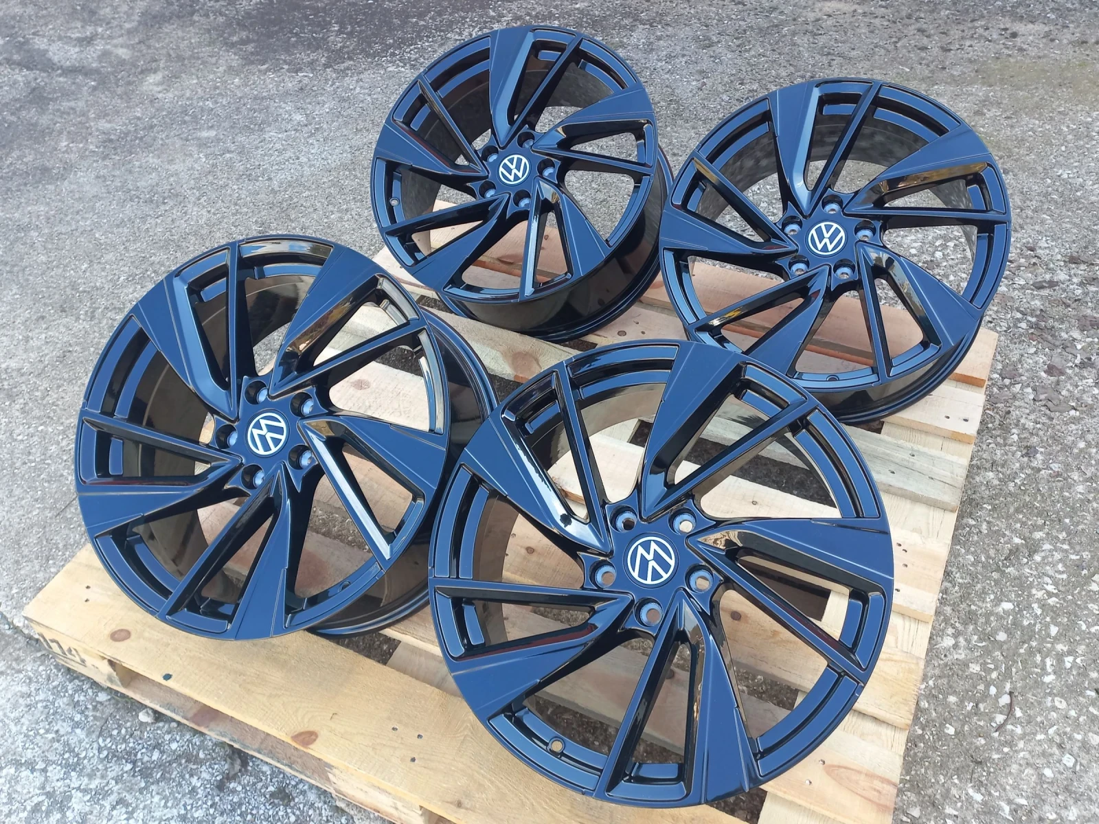 Джанти за VW, снимка 5 - Гуми и джанти - 54982004
