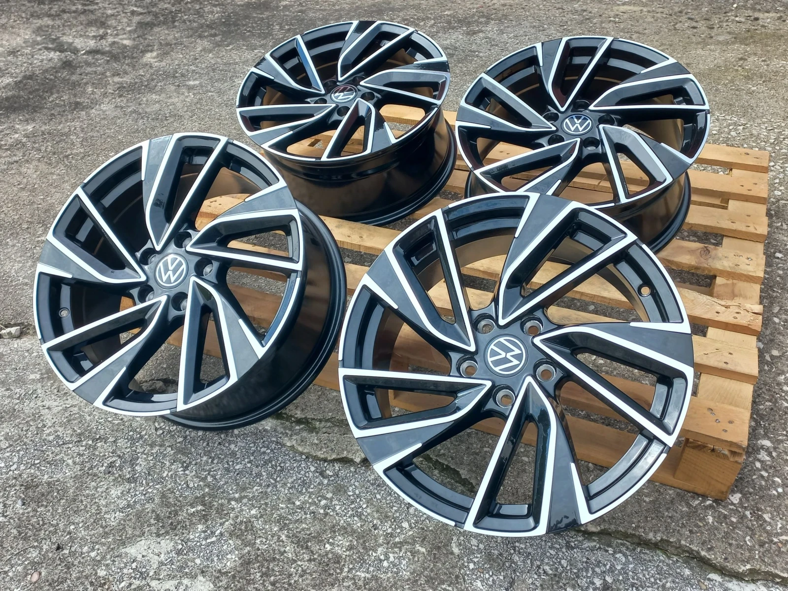 ������ �� VW | Mobile.bg � ����������� 9