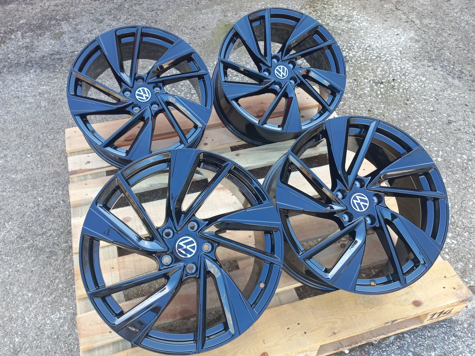 Джанти за VW, снимка 11 - Гуми и джанти - 54982004