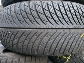 Гуми Зимни 235/55R17, снимка 2 - Гуми и джанти - 53309671