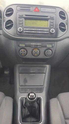 VW Golf Plus 5 - 5200 лв. / 2658.72 € - 79737312 7