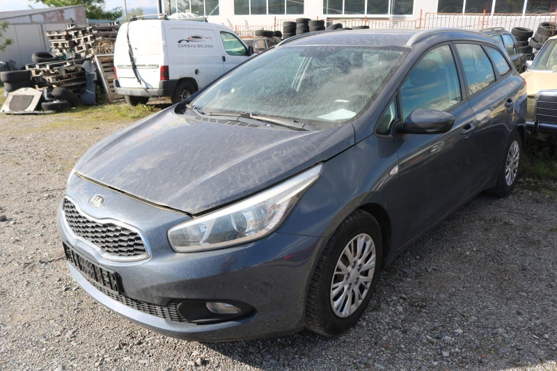 Kia Ceed 1.6 GDI, снимка 2 - Автомобили и джипове - 45496180