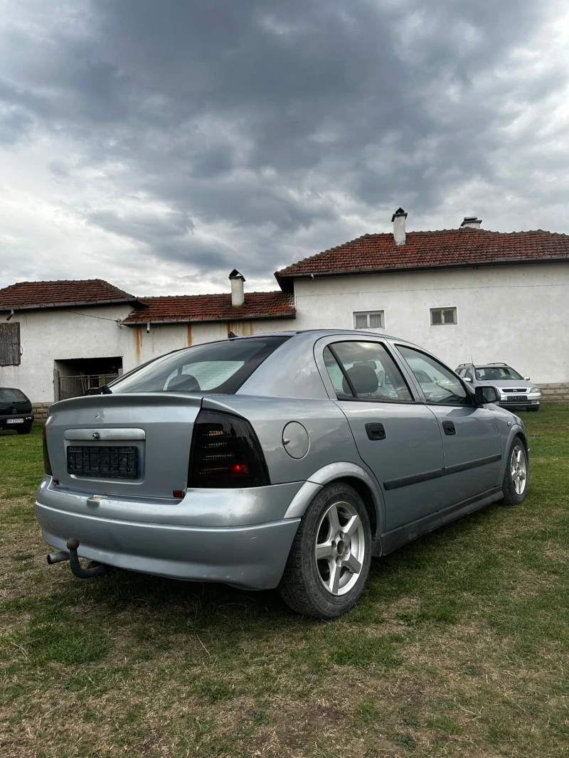 Opel Astra 1.6 84ps, снимка 4 - Автомобили и джипове - 48265512