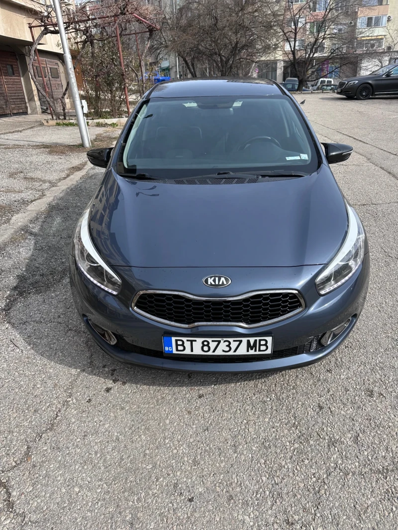 Kia Ceed 1.6 CRDI, снимка 1 - Автомобили и джипове - 49301668