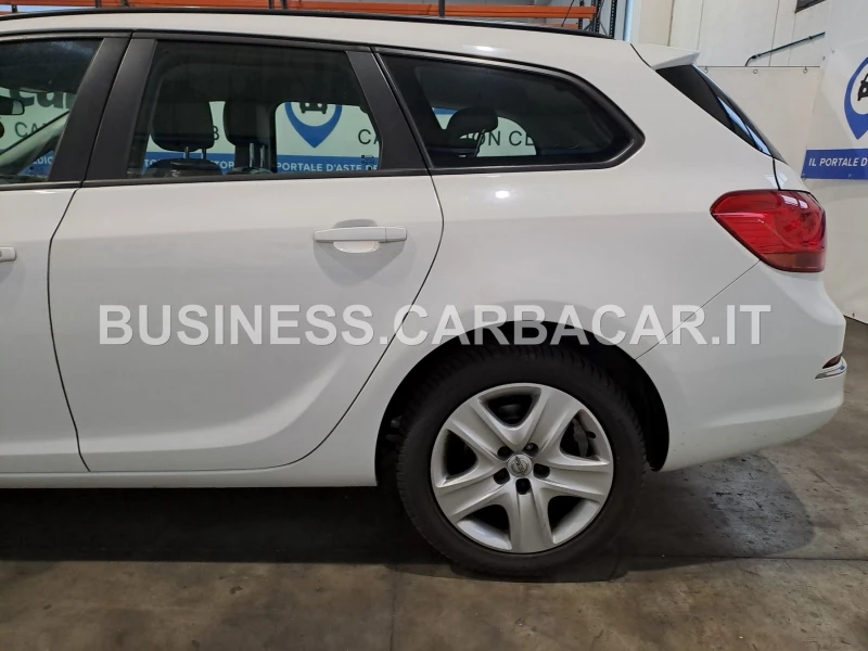 Opel Astra, снимка 13 - Автомобили и джипове - 49318443