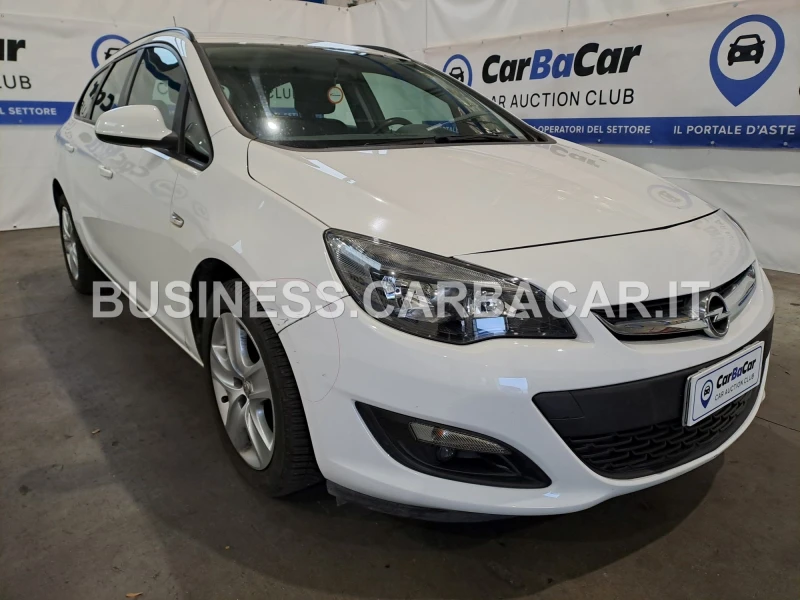 Opel Astra, снимка 17 - Автомобили и джипове - 49318443