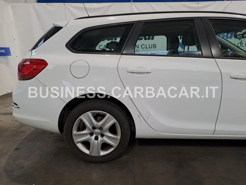 Opel Astra, снимка 11 - Автомобили и джипове - 49318443