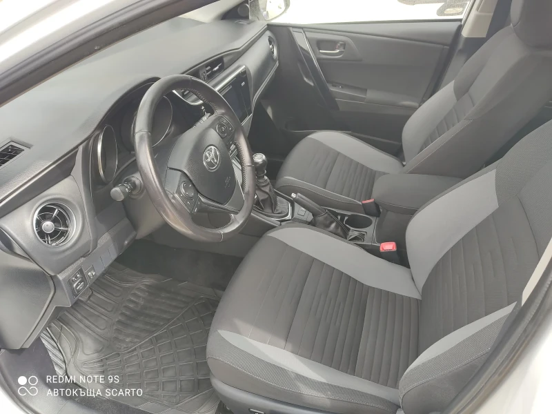 Toyota Auris 116kc, 4 цилиндъра, фейслифт , 6 скорости, камера, снимка 15 - Автомобили и джипове - 49328337
