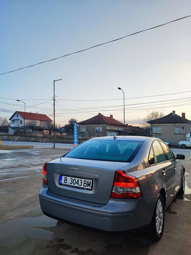 Volvo S40, снимка 4 - Автомобили и джипове - 49498458