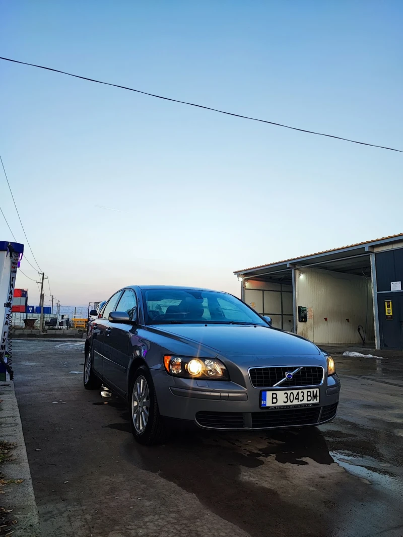 Volvo S40, снимка 1 - Автомобили и джипове - 49498458