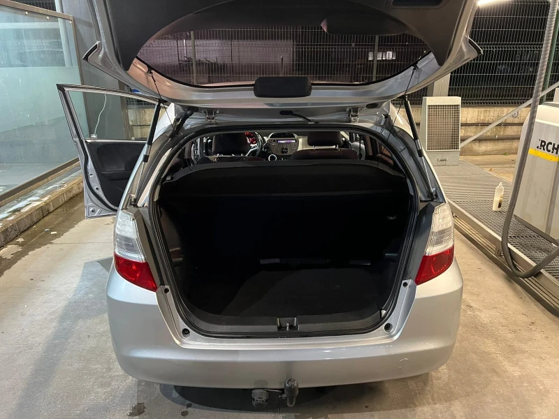 Honda Jazz, снимка 13 - Автомобили и джипове - 52056611