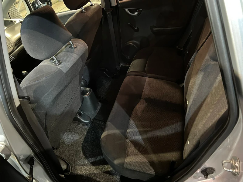 Honda Jazz, снимка 12 - Автомобили и джипове - 52056611