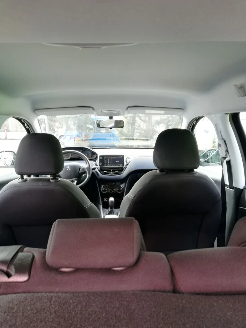 Peugeot 2008 1.2 PureTech EU6B , снимка 9 - Автомобили и джипове - 52125836