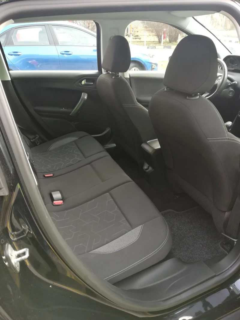 Peugeot 2008 1.2 PureTech EU6B , снимка 11 - Автомобили и джипове - 52125836
