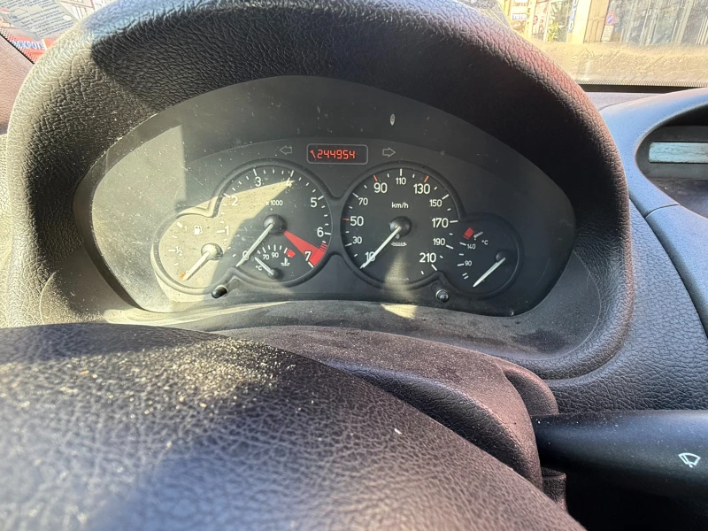 Peugeot 206, снимка 5 - Автомобили и джипове - 52700708