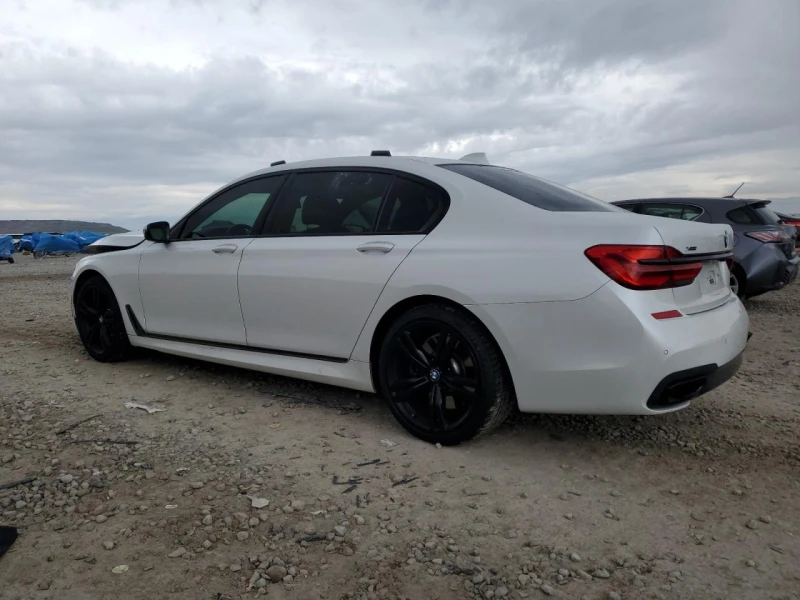 BMW 740 B58 * 138 000KM , снимка 2 - Автомобили и джипове - 52816165