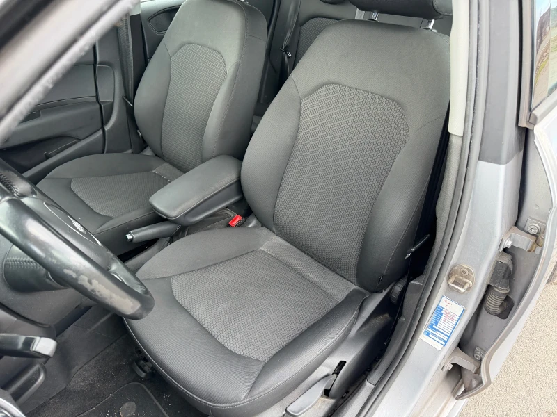 Audi A1 1.6 TDI s line, снимка 10 - Автомобили и джипове - 52965503