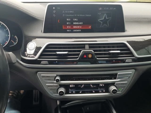 BMW 740 * M SPORT LINE* Harman Kardon - изображение 8