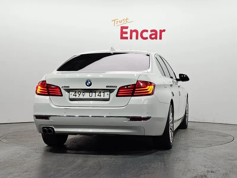 BMW 528 xDrive Luxury Plus, снимка 4 - Автомобили и джипове - 53860845