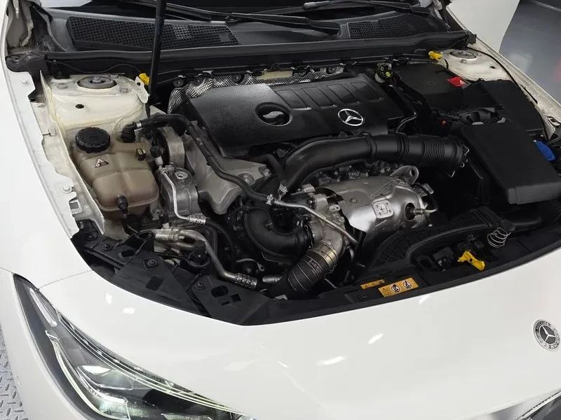 Mercedes-Benz CLA 250 4MATIC, снимка 6 - Автомобили и джипове - 54836452