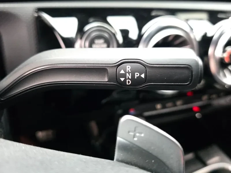 Mercedes-Benz CLA 250 4MATIC, снимка 9 - Автомобили и джипове - 54836452