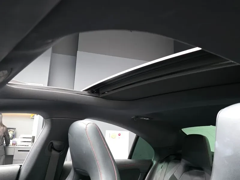 Mercedes-Benz CLA 250 4MATIC, снимка 17 - Автомобили и джипове - 54836452