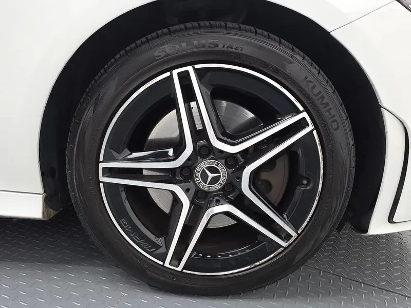 Mercedes-Benz CLA 250 4MATIC, снимка 5 - Автомобили и джипове - 54836452